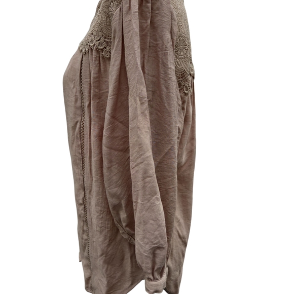 NwT Anthropologie Chic Lace-Accented Beige Blouse Boho Flowy Lace Farmhouse - Picture 6 of 9